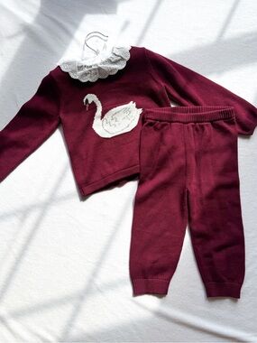 Edgehill Collection Burgundy Knit Swan Knit Set with White Lace Collar